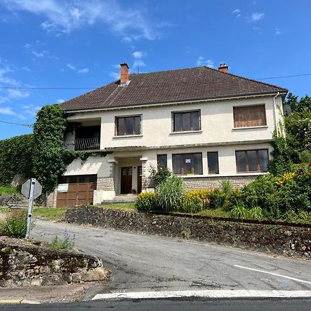 Apartamento Chez Henry Peyrat-le-Château Exterior foto